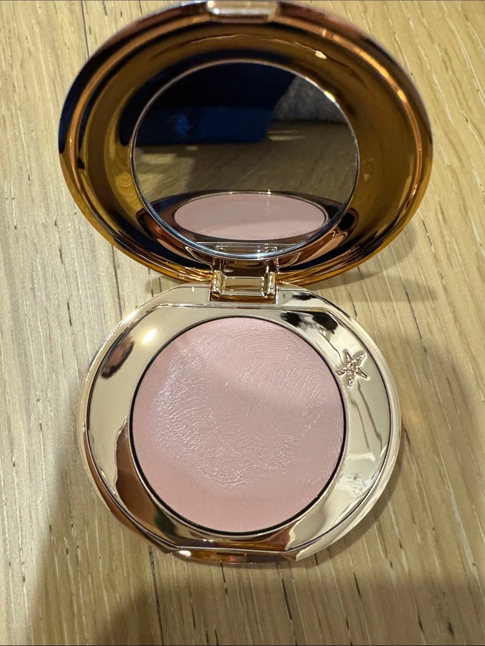 Charlotte Tilbury Magic Vanish! Under Eye Concealer